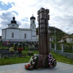 Памятник русским добровольцам в Сербии на территории храма РПЦ