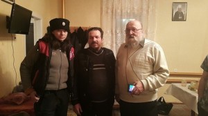Наши волонтеры и о. Александр Авдюгин
