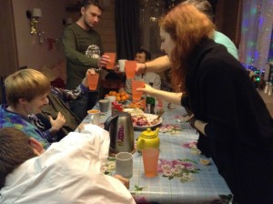 Праздник в доме сопровождаемого проживания