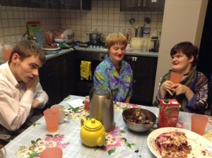Праздник в доме сопровождаемого проживания